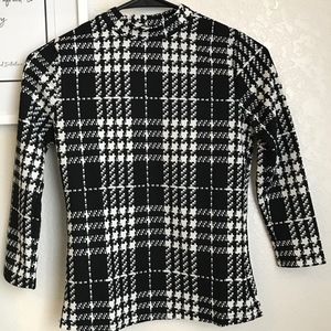 Fitted Plaid top (small) // mock neck